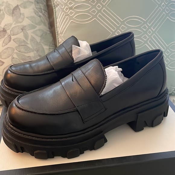 NWT SILENT D CORALIE Loafer Black - Picture 8 of 15